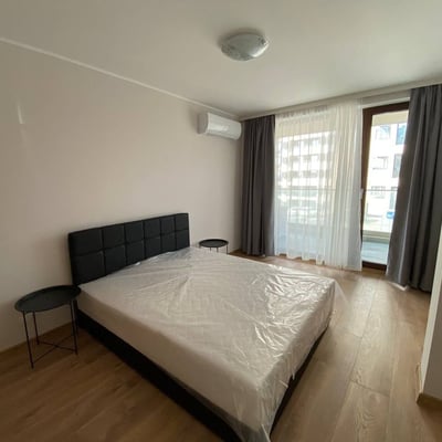 Долгосрочная аренда современной 3-комнатной квартиры, район Бриз, Варна, Болгария